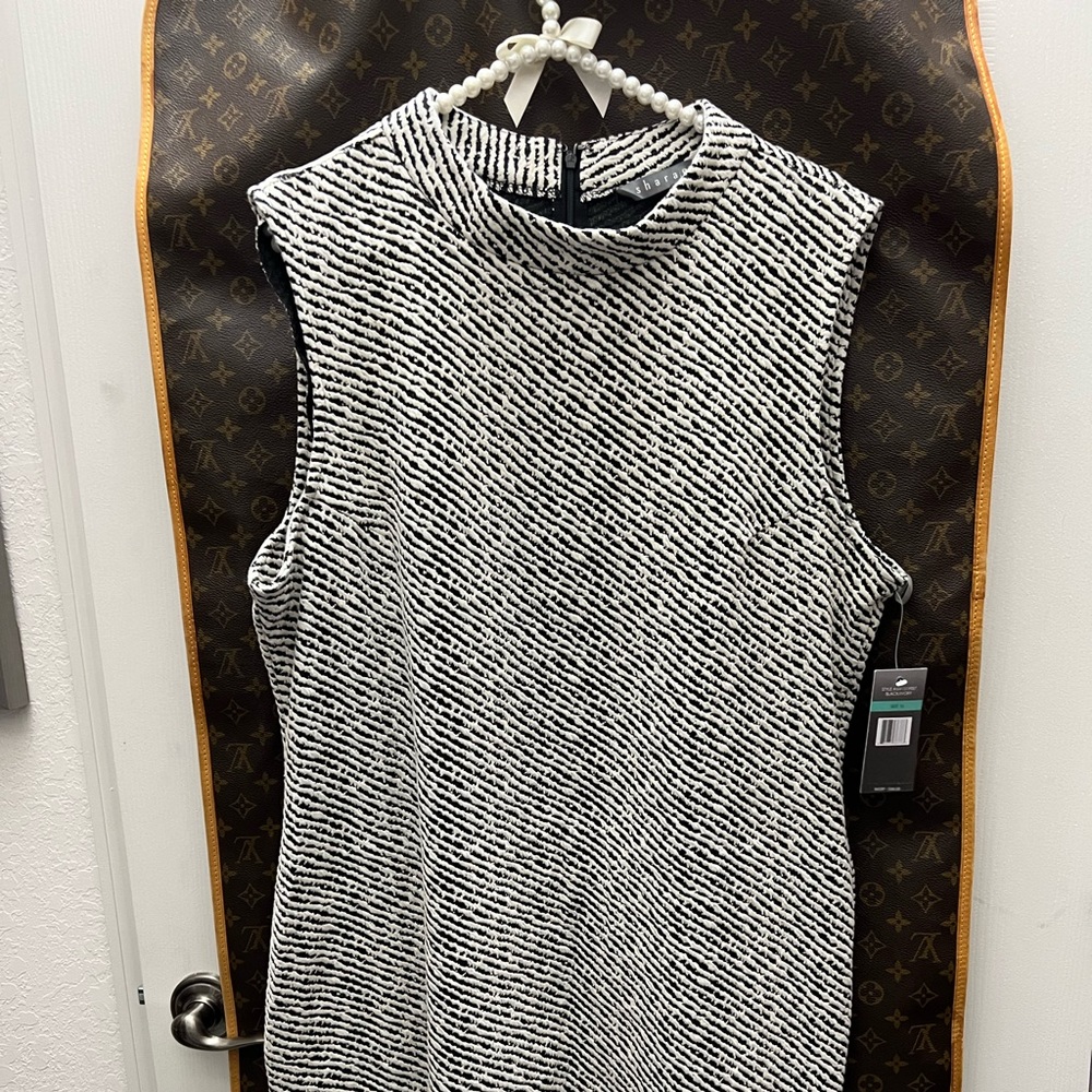 Sharagano dress. NWT